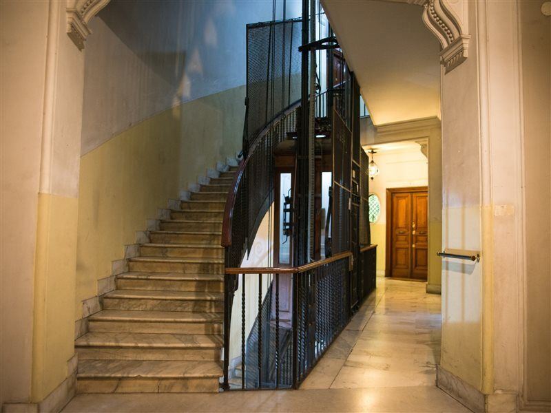 The Right Place Rome